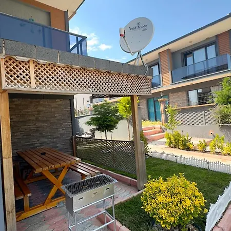 Sarosun Incisi Eriklide Bahceli Muestakil Villa Erikli (Edirne)